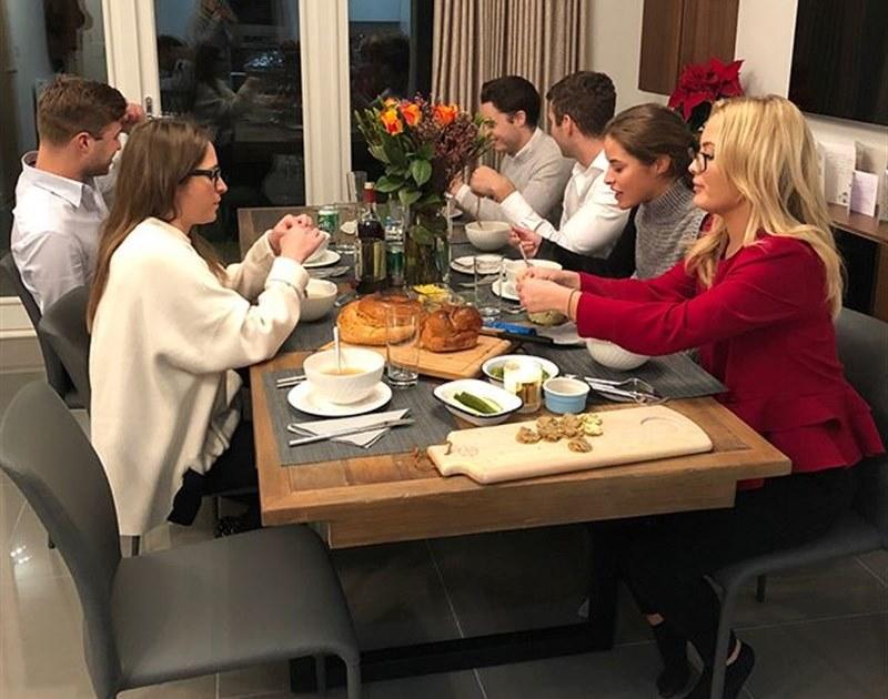 Dinner Party Taskers Extending Dining Table