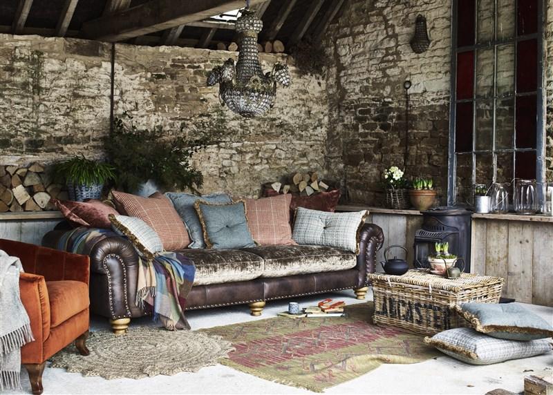 Alexander & James Bloomsbury