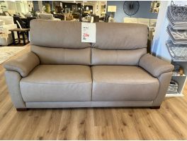 Clearance Ramsey Ext Dining Table & 4 Misty Lucas Chairs