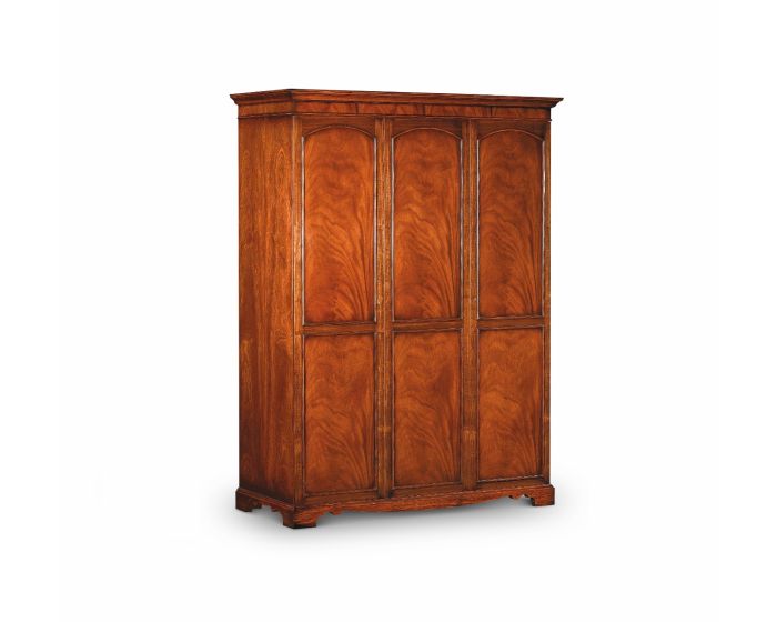 Iain James Bedroom 3-Door Wardrobe