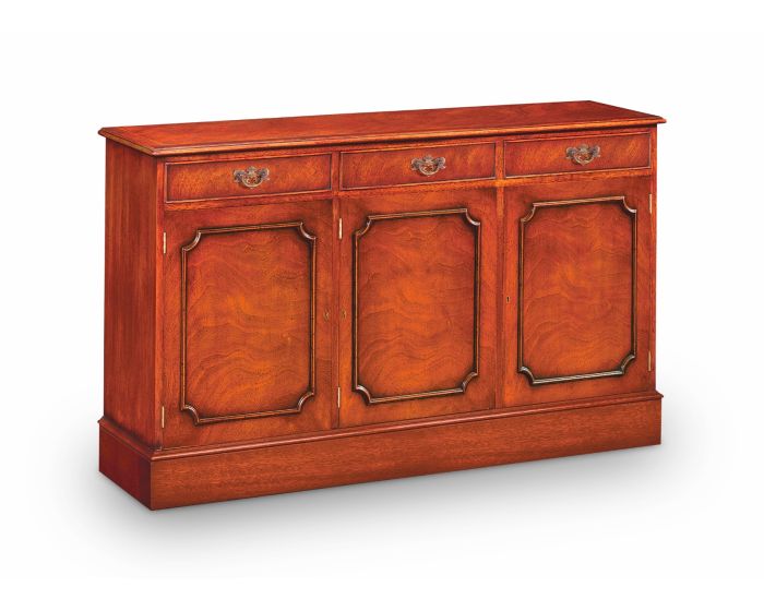 Iain James Dining Furniture 3 Door Sideboard