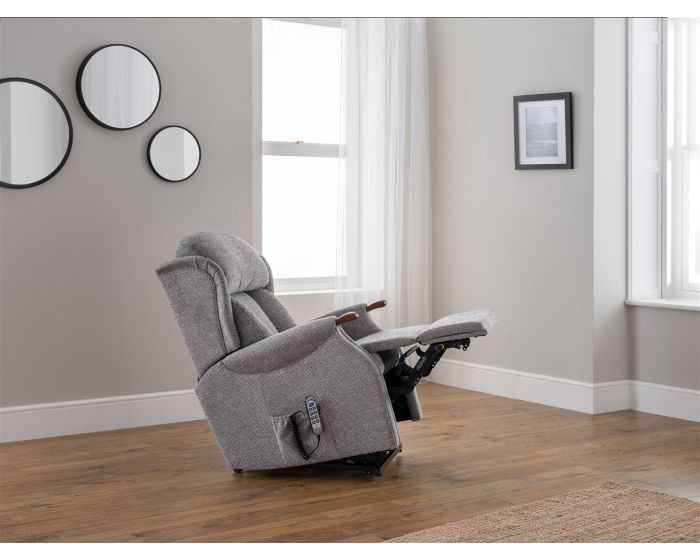 Celebrity Canterbury Petite Cloud Zero Riser Recliner