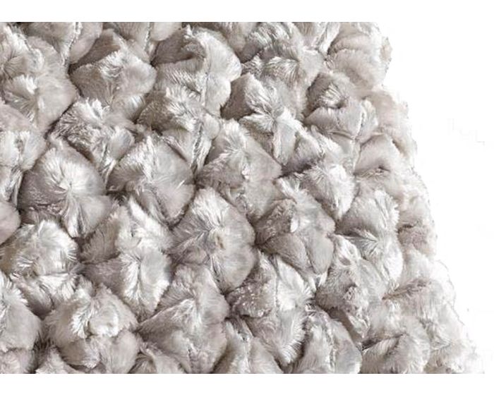 Dreamweavers Shimmer Chrome Rug