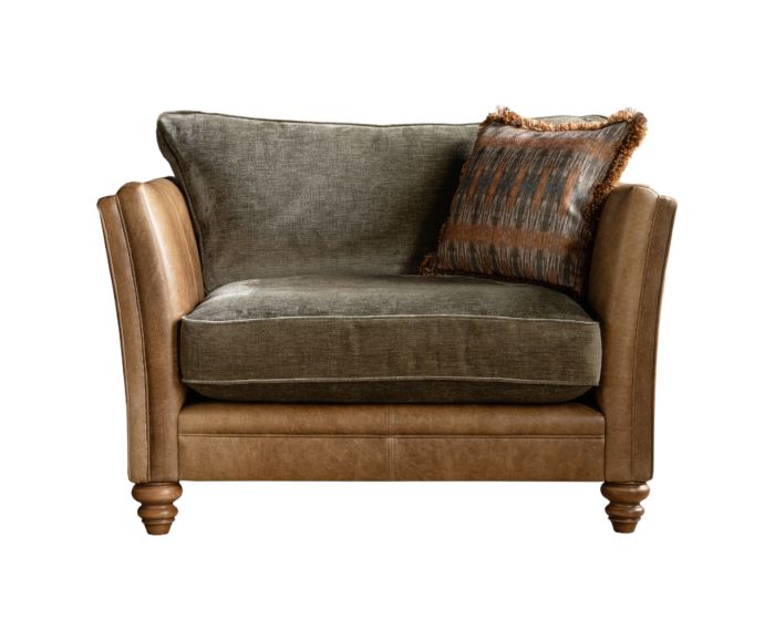 Alexander & James Lomund Armchair