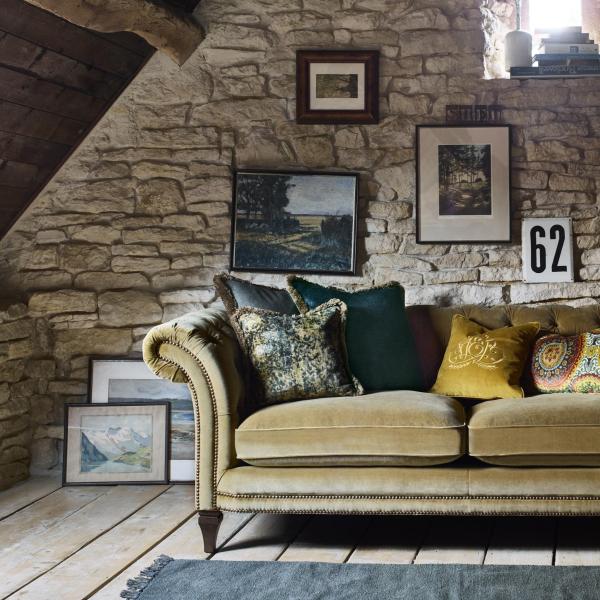 Get the Look: Glamorous Velvet Sofas
