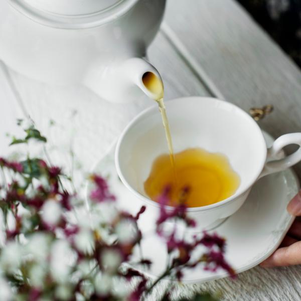 4 tips for hosting a truly delightful afternoon tea