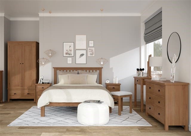 Worcester Oak Bedroom