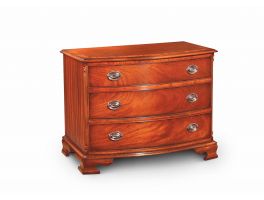 Iain James Bedroom 4 Drawer Bow Chest
