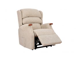 Celebrity Westbury Grande Single Motor Recliner Chair