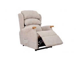 Celebrity Westbury Petite Manual Recliner Chair