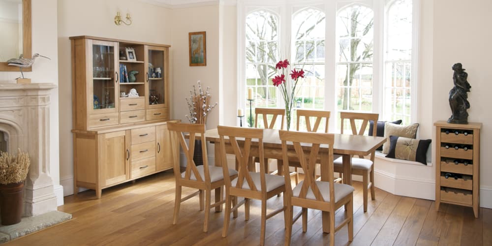 Windsor Table and Chairs